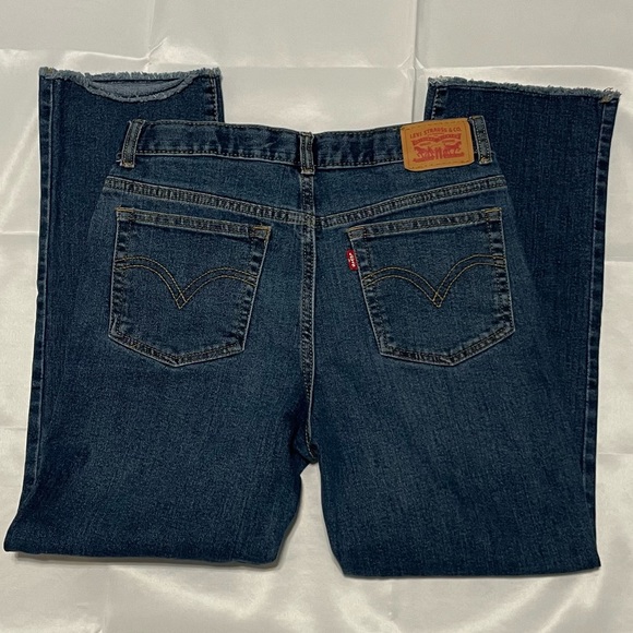 Levi’s Jeans - Picture 2 of 3